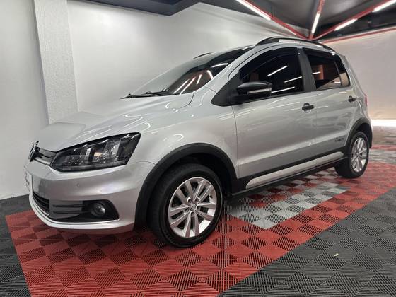 VOLKSWAGEN FOX 1.0 MPI TRACK 12V FLEX 4P MANUAL